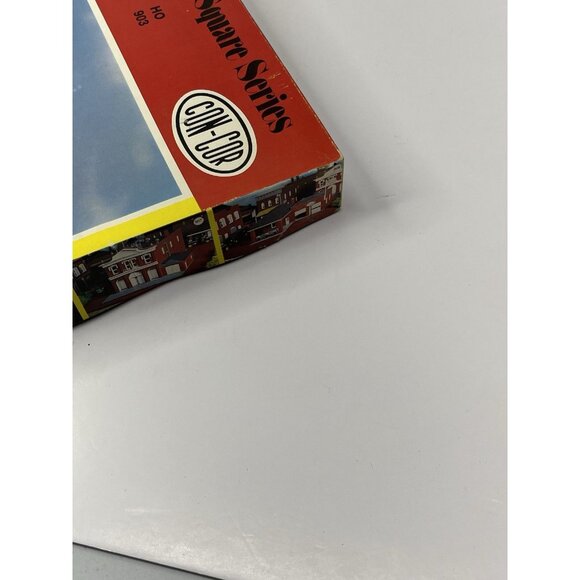 Heljan Con-Cor HO 903 Court House Square series “Crookville Bank Block” - Picture 14 of 15